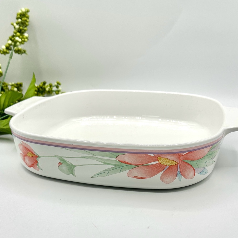 Corning Ware Rare Pattern, Pink Peony Flowers A-10-B 2.5 L Square Baking Dish